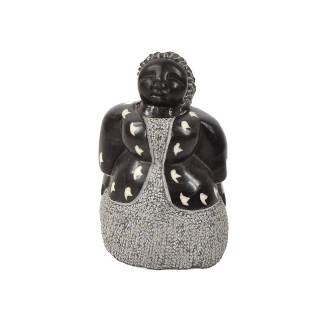 Early 20th Century Shona Stone Woman Sculpture In The Style of Colleen For Sale In Denver - Image 6 of 7