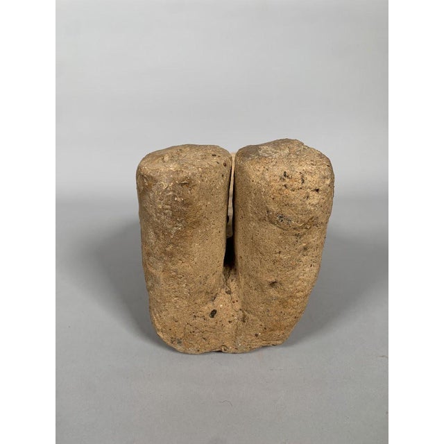 Title: Bankoni statuette, Mali, 13th-15th century, terracotta, red ochre, African tribal art For Sale - Image 6 of 9
