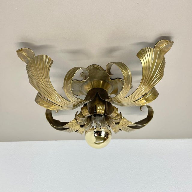 Golden Brass Florentiner Leaf Theatre Wall Light, Italy, 1960s For Sale - Image 3 of 18