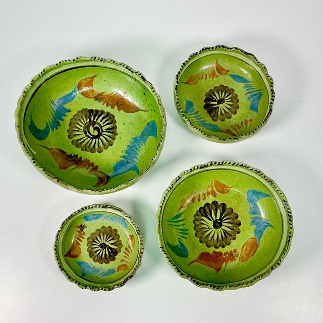 Olive 1950s Vintage Mexican Southwestern Folk Art Tlaquepaque Pottery Serving Bowls - Set of 4. For Sale - Image 8 of 12