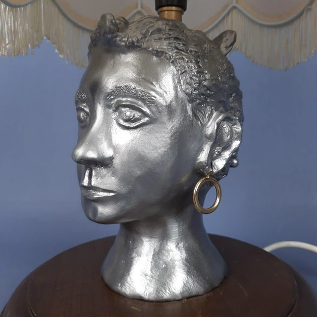 Sculptural Female Face Table Lamp in Aluminum and Wood, 1960s For Sale - Image 10 of 17