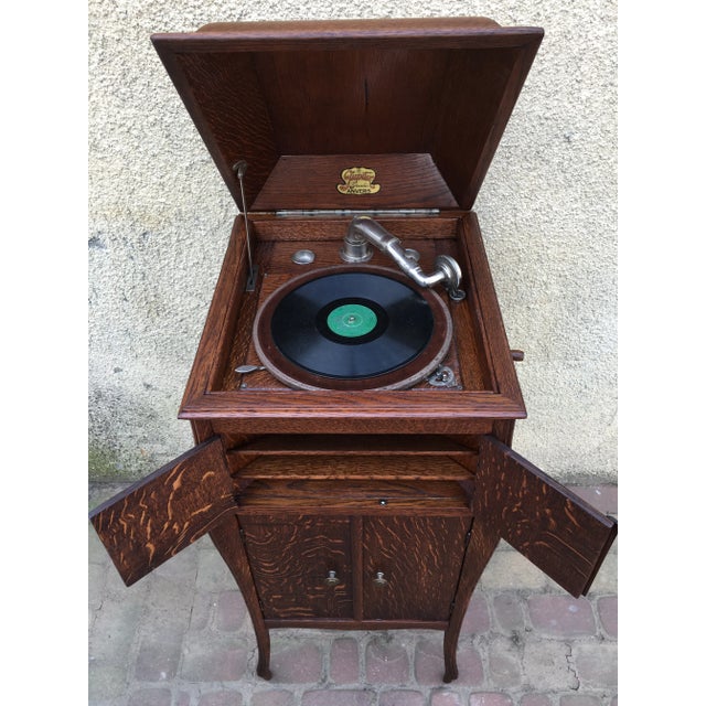 Phones signed JUPITER MARK BREVETE. Functional with an old playing disc closed 107-137 open / 48-52 with crank / 51 deep....