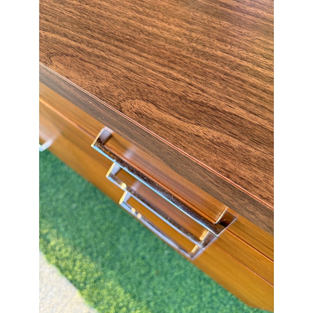 Mid-Century Modern 7 Drawer Executive Sideboard File by Stow Davis For Sale - Image 10 of 13