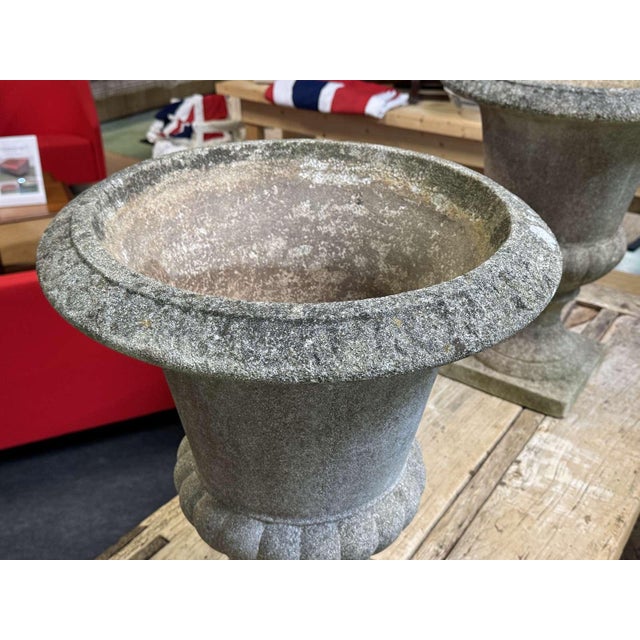 Medici Planters in Reconstituted Stone, 1970s, Set of 2 For Sale - Image 4 of 13
