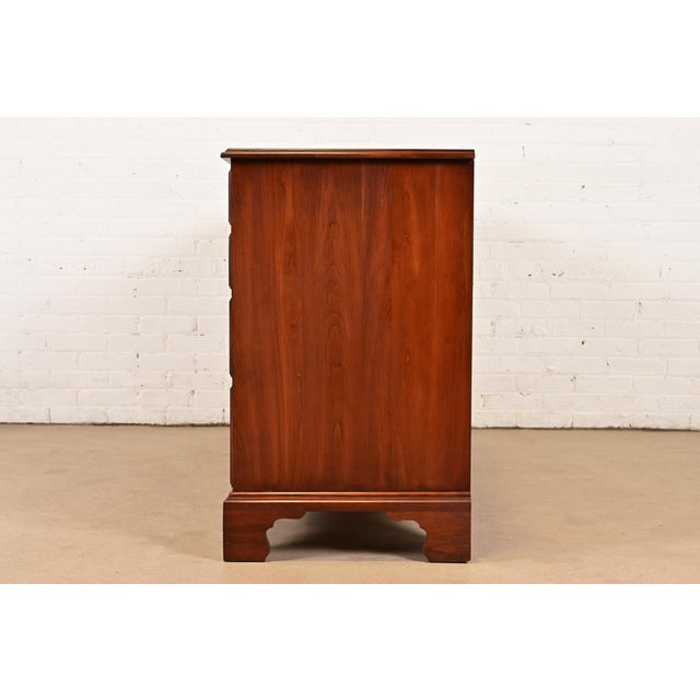 Henkel Harris Georgian Solid Cherry Wood Ten-Drawer Dresser, 1960s For Sale - Image 13 of 15