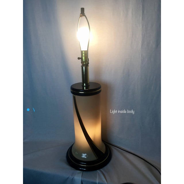 Pierre Cardin 1980s Glass Table Lamp | Ivory Glass Double Light For Sale - Image 4 of 12