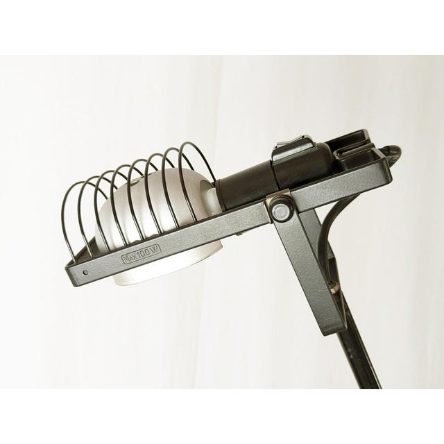 Artemide Aluminum & Black Metal Sintesi Table Lamp by Ernesto Gismondi for Artemide, 1970s For Sale - Image 4 of 16