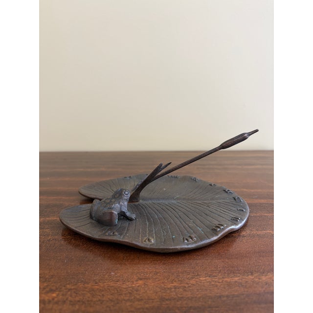 Virginia Metalcrafters Vintage English Country Iron Garden Sundial With Frog on a Lily Pad For Sale - Image 4 of 7