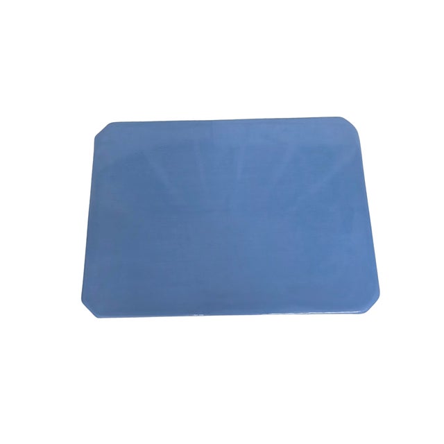 1970s Wedgewood‑Blue High‑Gloss Chippendale Table • Coastal Chinoiserie Accent For Sale In Baton Rouge - Image 6 of 7