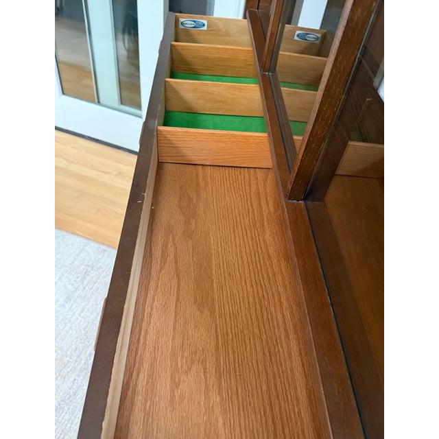 Auburn 1969 Keller Walnut China Cabinet For Sale - Image 8 of 10