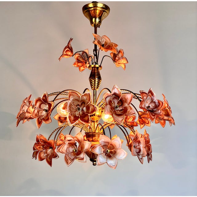 1980s Italian Murano Style Brown Floral Chandelier – Glass Flower Bouquet For Sale - Image 17 of 17