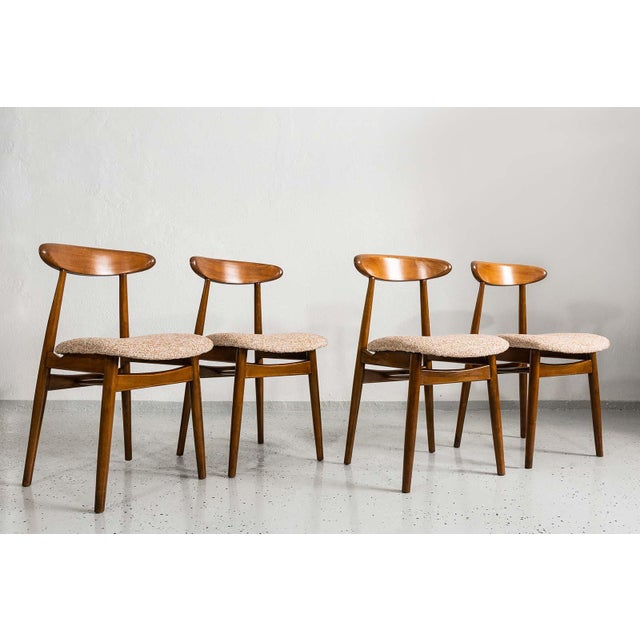 Vintage Dining Chairs, Zamojskie Fabryki Mebli, Poland, 1960s, Set Of 4 A set of four vintage upholstered dining chairs...