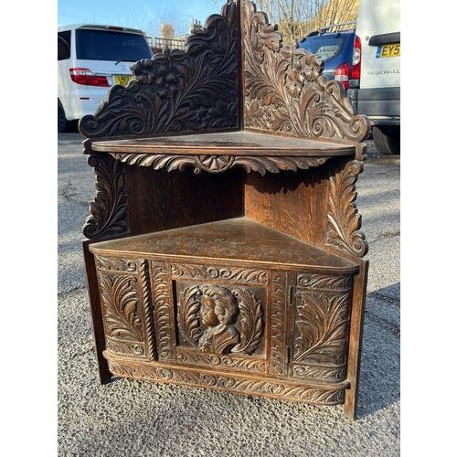 Brown Victorian Corner Wall Cabinet in Oak with Fine Carved Figure and Decoration For Sale - Image 8 of 11