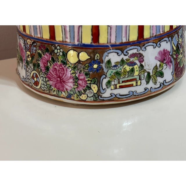 White 1940’s Vintage Tall Famille Rose Chinese Porcelain Decorative Baluster Vase For Sale - Image 8 of 11