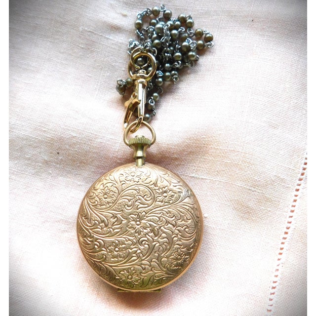 1980s Vintage Pewter Woman Profile Cameo Pocket Watch Locket, Grey Pearl Link Chain For Sale - Image 5 of 15