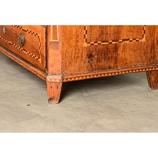 Italian 19th Century Inlay Walnut Commode For Sale - Image 12 of 15