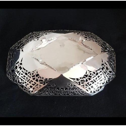 Sterling Silver Fruit Bowl or Cake Dish from Gladwin LTD, Sheffield 1942 For Sale - Image 9 of 18