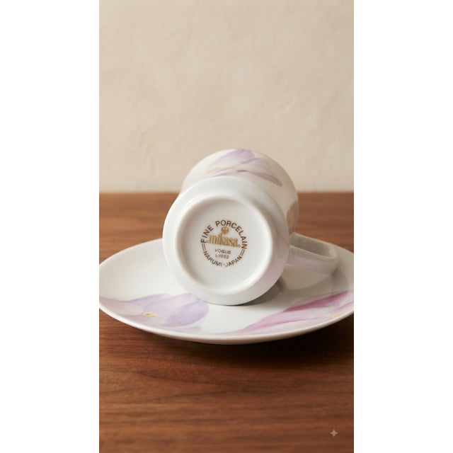 Vintage Mikasa Vogue L1052 Fine Porcelain Floral 26-Piece Dinnerware Set, Narumi Japan A striking vintage **Mikasa Vogue...