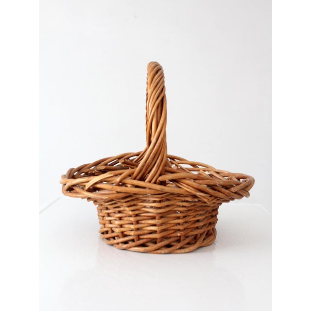 Farmhouse Vintage Woven Wicker Gathering Basket With Twisted Handle For Sale - Image 3 of 13
