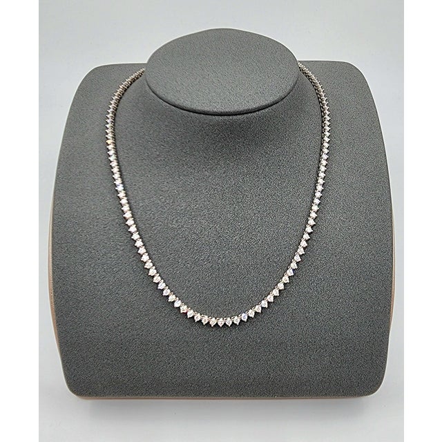 Modern 5.41 Ct Diamond Tennis Necklace For Sale - Image 3 of 9