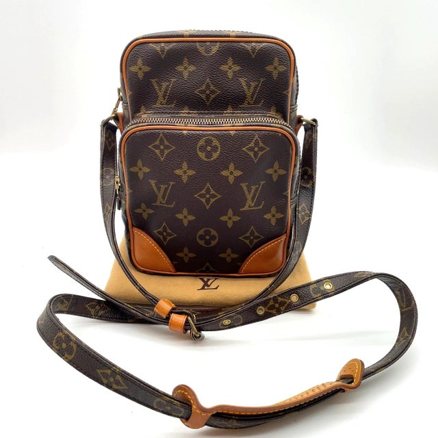 Textile 1980s Louis Vuitton Amazon M45236 Shoulder Bag For Sale - Image 7 of 18
