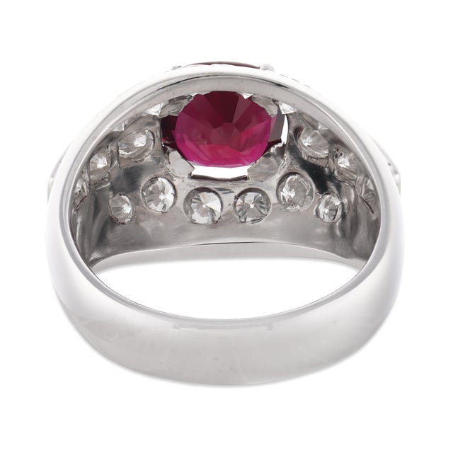 Vintage Gia 2.58 Carat Ruby Diamond 18k White Gold Cocktail Ring, Size 7.75 For Sale In Los Angeles - Image 6 of 6