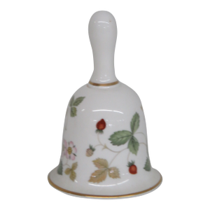 Wedgwood England Wild Strawberry Bell Fine Bone China With Gold Gilt Trim 4738b