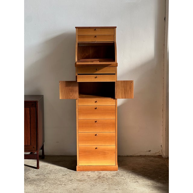 Brown Carteggio Office Sideboard by Aldo Rossi for Molteni & C., 1987 For Sale - Image 8 of 11