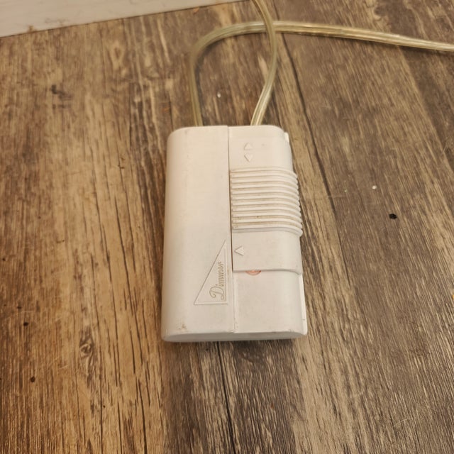 Vintage 2000's 67" Tall Acrylic Lucite Gradient Floor Lamp With Dimmer For Sale - Image 14 of 15