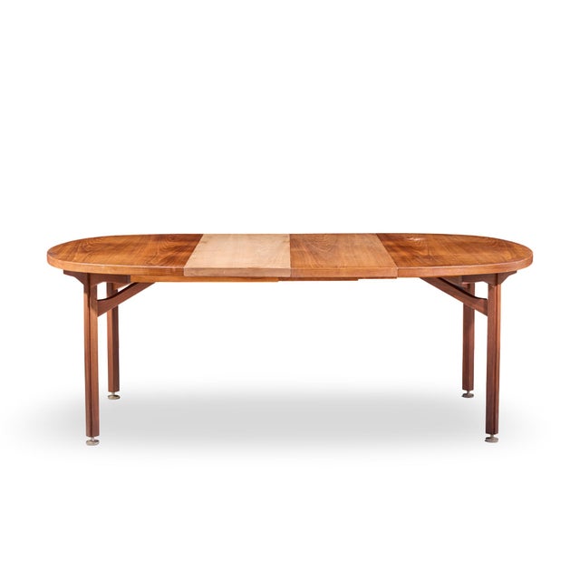 Jens Risom Mid Century Walnut Round Expanding Dining Table With 3 Leaves For Sale - Image 13 of 16