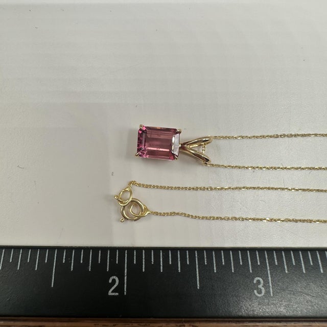 Early 21st Century Pink Tourmaline Necklace in 14kt Yellow Gold – 1.4ctw, 18in, New For Sale - Image 5 of 5