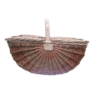 1980s Wicker Demi-lune Cottage Picnic Basket For Sale