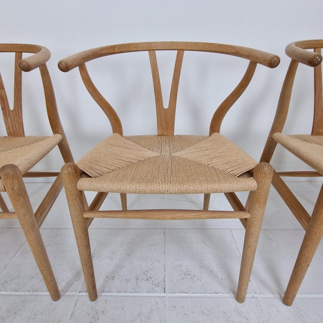 CH24 Wishbone Chairs by Carl Hansen & Son, Denmark, Set of 5 For Sale - Image 9 of 16