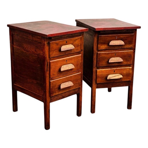 Edwardian Bedside Tables in Oak, Set of 2 For Sale