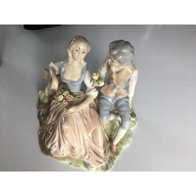 1950s Porcelain Figure of Young Couple from Tenora Valencia, 1950s For Sale - Image 5 of 15
