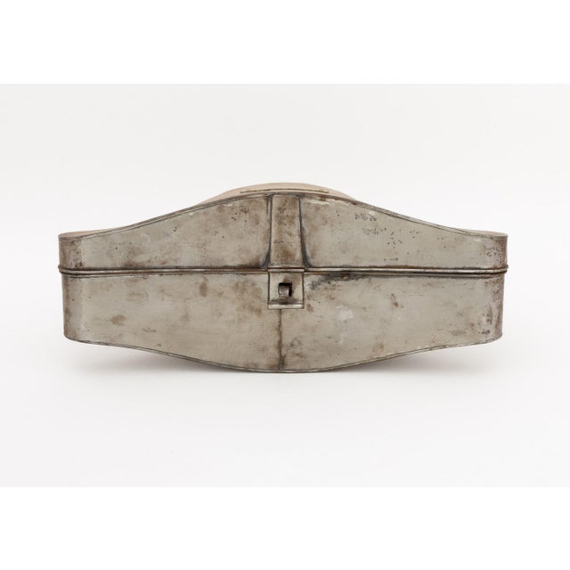 Military Bicorn Hat Tin Box, Circa 1900 For Sale In New York - Image 6 of 8