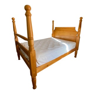 1980s Queen Sized 4 Poster Bedframe For Sale