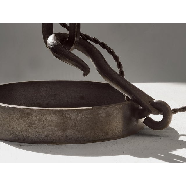 Modern Brutalist Rustic Wrought Iron Chain Table Lamp, France, 1960s For Sale - Image 4 of 5