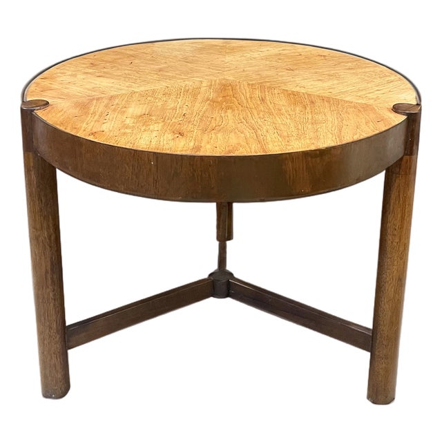 Mid-Century Modern Round Walnut Drum Table in the style of Dunbar, 1950 For Sale
