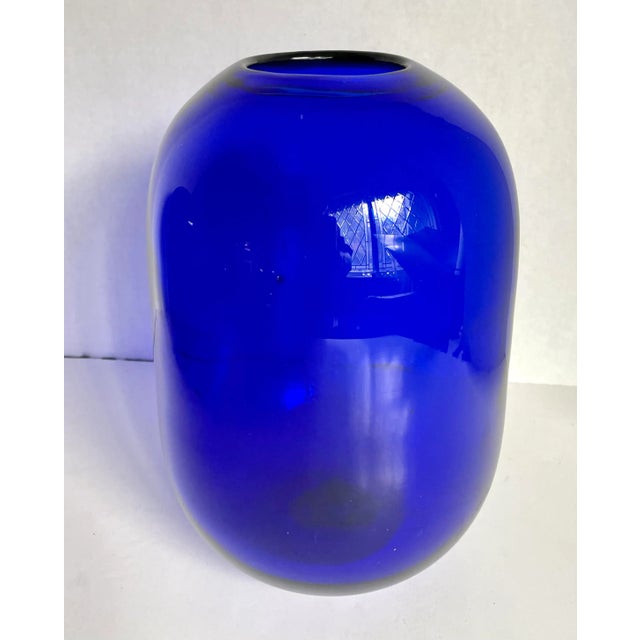 Glass Mid 20th Century Hand-Blown Cobalt Blue Art Glass Vase For Sale - Image 7 of 9