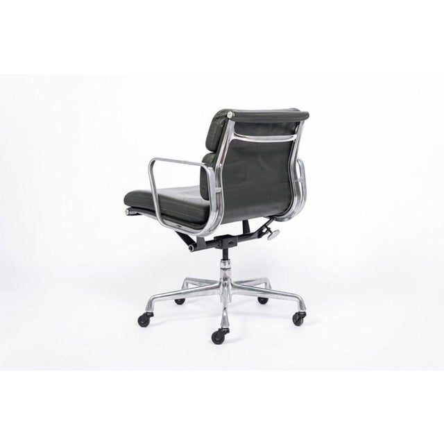 Early 21st Century Dark Gray Leather Office Chair Eames for Herman Miller Aluminum Group Soft Pad For Sale - Image 5 of 10