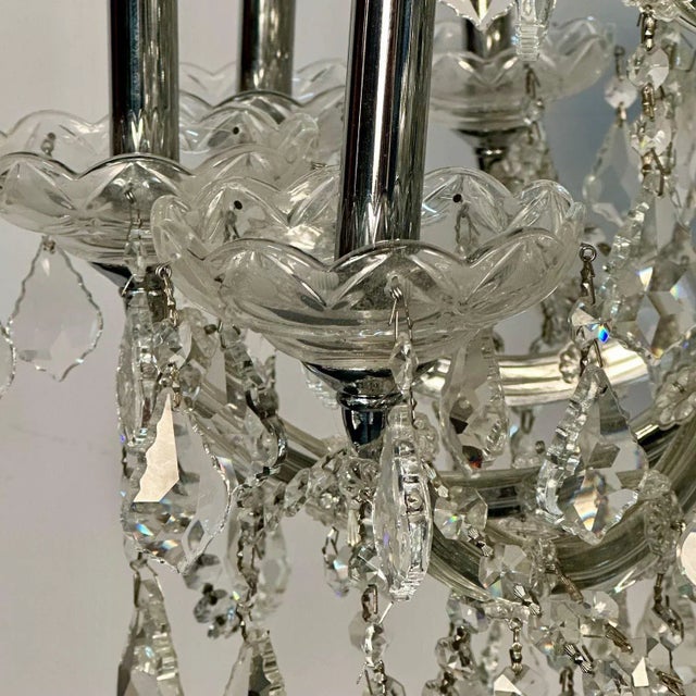Venetian Style Crystal Chandelier, 19 Light For Sale - Image 10 of 12