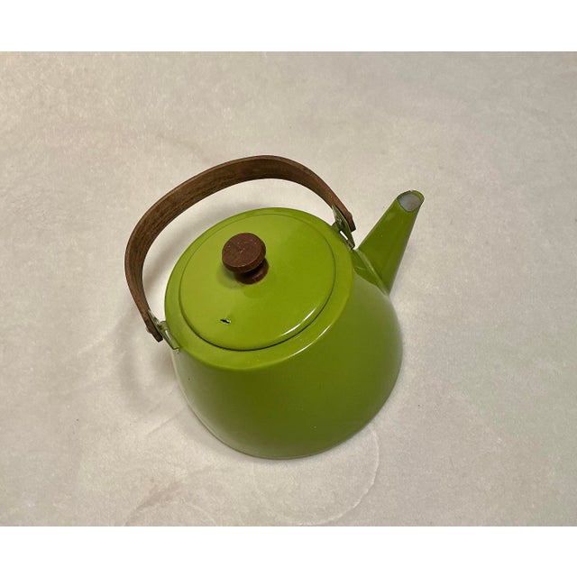 Vintage Enamel Teapot Kettle Avocado Green Made in Japan, C. 1950s-1970s For Sale In Greenville, SC - Image 6 of 12