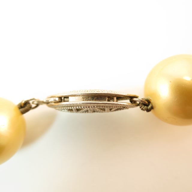 Vintage 1940s South Seas Glass Pearl Necklace For Sale - Image 10 of 11