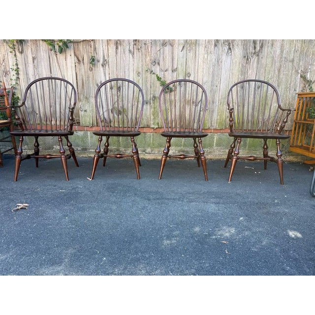 Set of 4 Early American style com back windsor Style Maple Dining chairs by E.R Buck Solid maple wood saddle seats ,...