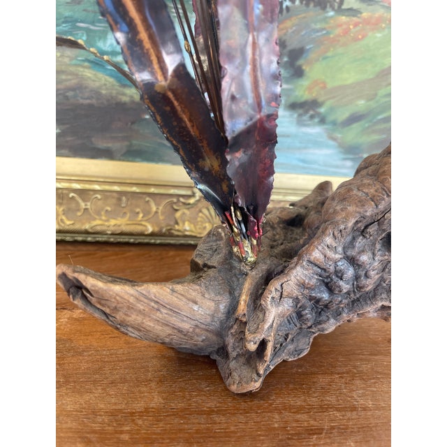 Mid-Century Curtis Jere Style Brutalist Cattail Sculpture in Welded Copper and Brass Toned Metals on Driftwood Base. For Sale - Image 10 of 10