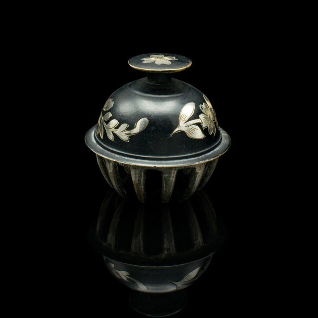 1920's Japanese Antique Tea Calling Bell For Sale - Image 6 of 9