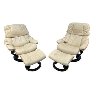 Late 20th Century Pair of j.e Ekornes "Stressless" Leather Recliners W/ Matching Ottomans For Sale