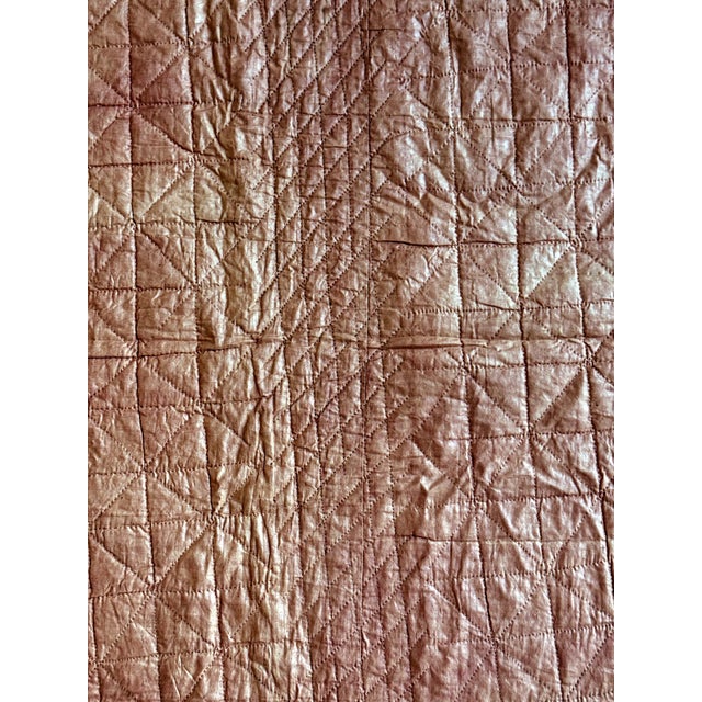 Antique American Flying Geese Patterned Satin Quilt with Skirts For Sale - Image 4 of 12