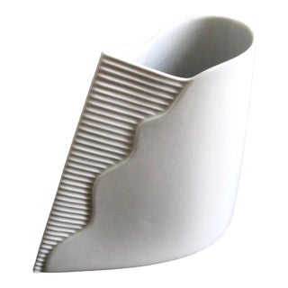 1980s Postmodern Uta Feyl for Rosenthal Germany Minimalist Porcelain Vase For Sale